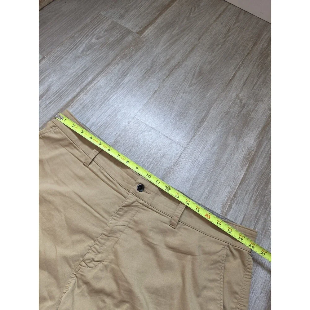 Nike Dri-FIT Men’s Khaki Chino Golf Shorts Tan Flat Front Size 40x7 GUC